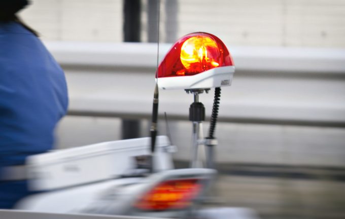 疑問 パトカーの赤色灯とサイレンはどんなときに使うのか 自動車情報 ニュース Web Cartop
