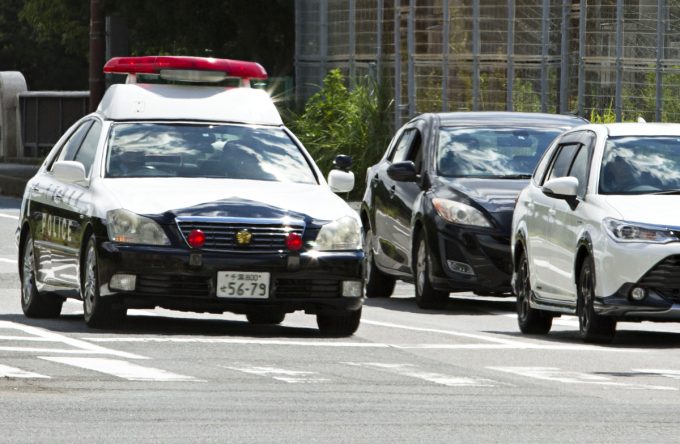 パトカーの待ち伏せ時の駐禁は など緊急車両の交通ルールはどうなっているのか 自動車情報 ニュース Web Cartop