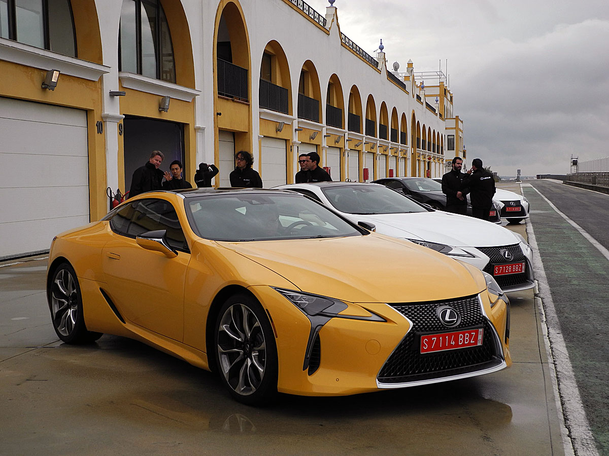 スペインで世界初の試乗会 レクサスlc500を解禁前にチョイ見せ 自動車情報 ニュース Web Cartop スペインで世界初の試乗会 レクサスlc500を解禁前にチョイ見せ 自動車情報 ニュース Web Cartop