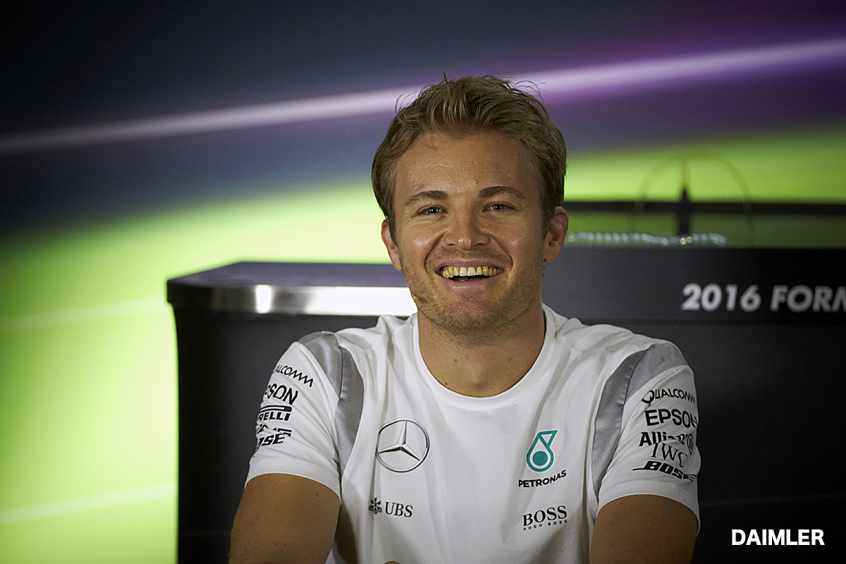Formel 1 - MERCEDES AMG PETRONAS, Großer Preis von Abu Dhabi 2016. Nico Rosberg ; Formula One - MERCEDES AMG PETRONAS, Abu Dhabi GP 2016. Nico Rosberg; 〜 画像8