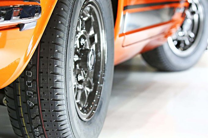 クラシックスポーツ乗りに朗報 横浜ゴムから懐かしの Advan Hf Type D が復刻発売 自動車情報 ニュース Web Cartop クラシックスポーツ乗りに朗報 横浜ゴムから懐かしの Advan Hf Type D が復刻発売 自動車情報 ニュース Web Cartop