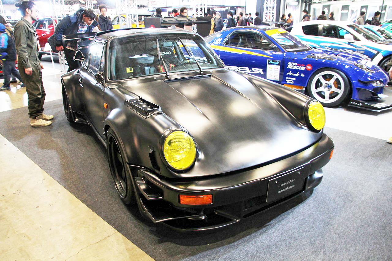 衝撃 カーボンパネルの930ポルシェは1トン切りも夢じゃない超軽量マシン 自動車情報 ニュース Web Cartop