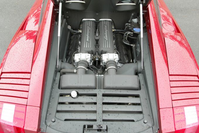 スポーツカーの性能を追求するなら V10やv12よりもv8や直6がいいってホント 自動車情報 ニュース Web Cartop スポーツカーの性能を追求するなら V10やv12よりもv8や直6がいいってホント 自動車情報 ニュース Web Cartop