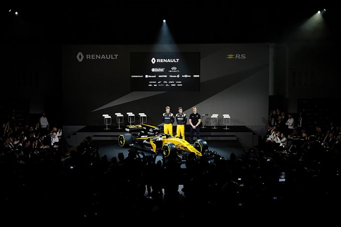 Renault_87441_global_en