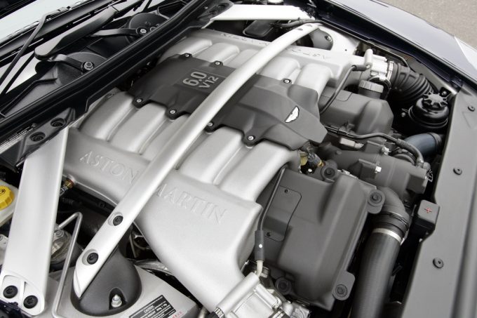 意外と知らない V8 V10 V12など気筒数が多いと何がいい 自動車情報 ニュース Web Cartop