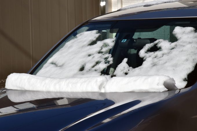 今さら聞けない なぜ雪が降る前にワイパーを立てるのか 自動車情報 ニュース Web Cartop