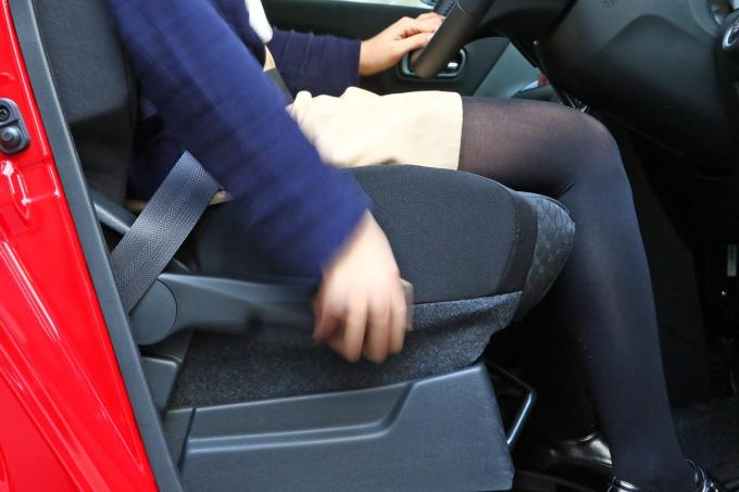 見落とし注意 こんなに沢山ある運転ポジションの調整機構 自動車情報 ニュース Web Cartop 見落とし注意 こんなに沢山ある運転ポジションの調整機構 自動車情報 ニュース Web Cartop