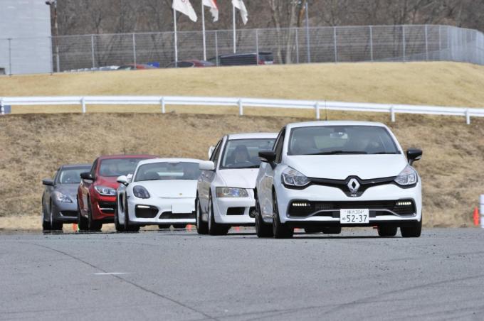 公道でも役に立つ! ドライビングスクール「Yui Racing School」を体験