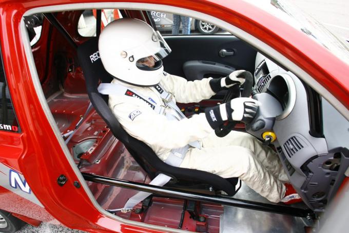 噂の真相 4点式シートベルトは公道では違法ってホント 自動車情報 ニュース Web Cartop