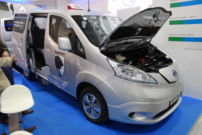 【日産からの市販を期待】日産e-NV200ベースの燃料電池車が登場