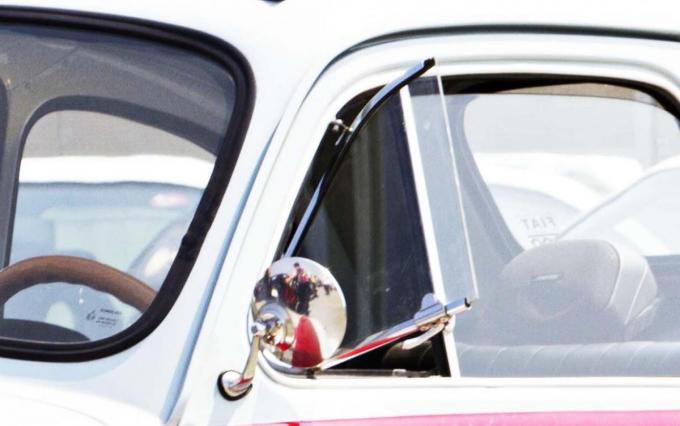 三角窓って何 昔の車では当たり前だった 技あり装備 自動車情報 ニュース Web Cartop 三角窓って何 昔の車では当たり前だった 技あり装備 自動車情報 ニュース Web Cartop