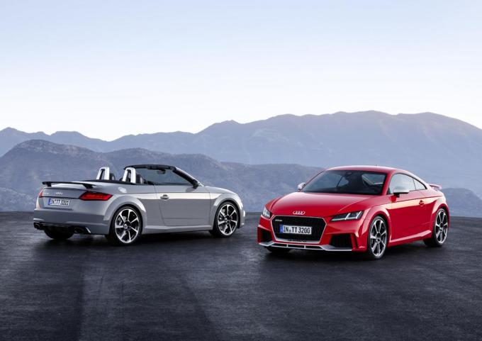 400馬力エンジンを搭載したアウディtt Rs Rs3セダンが登場 同時にr8スパイダーも発表 自動車情報 ニュース Web Cartop 400馬力エンジンを搭載したアウディtt Rs Rs3セダンが登場 同時にr8スパイダーも発表 自動車情報 ニュース Web Cartop