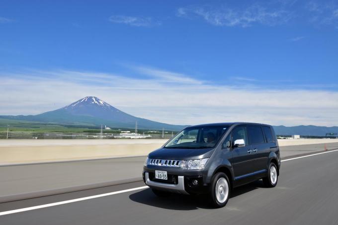 アウトドアから災害時まで役立つ 車中泊 向きのクルマ5選 自動車情報 ニュース Web Cartop 2ページ目