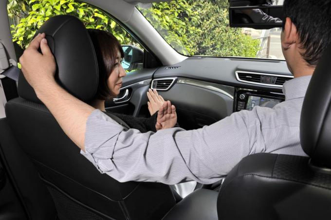 女子の本音 思わずキュンとする男性の運転中の行為5選 自動車情報 ニュース Web Cartop