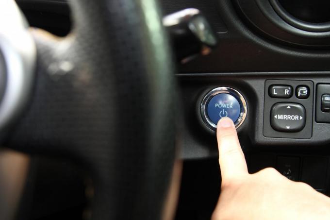 故障 ボタンを押してもエンジンがかからないときはハンドルを回すとかかる場合あり 自動車情報 ニュース Web Cartop