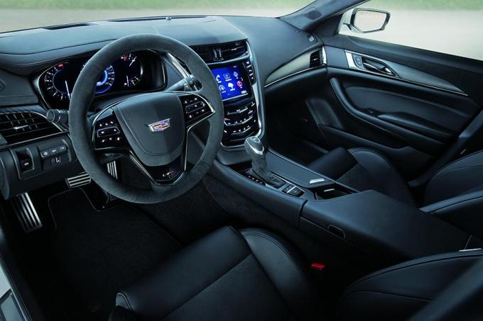 わずか4台 キャデラックvシリーズ初の特別限定車 Cts Vカーボンブラックパッケージ 自動車情報 ニュース Web Cartop わずか4台 キャデラックvシリーズ初の特別限定車 Cts Vカーボンブラックパッケージ 自動車情報 ニュース Web Cartop