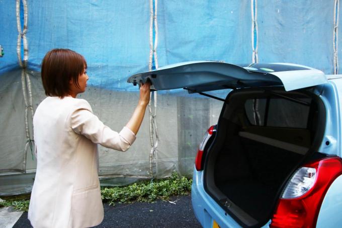 今さら聞けない 深夜の住宅街などでクルマのドアを静かに閉める方法は 自動車情報 ニュース Web Cartop 今さら聞けない 深夜の住宅街などでクルマのドアを静かに閉める方法は 自動車情報 ニュース Web Cartop