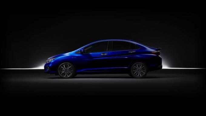 夏のマイナーチェンジに先駆けてホンダ グレイスを公式hpで先行公開 自動車情報 ニュース Web Cartop