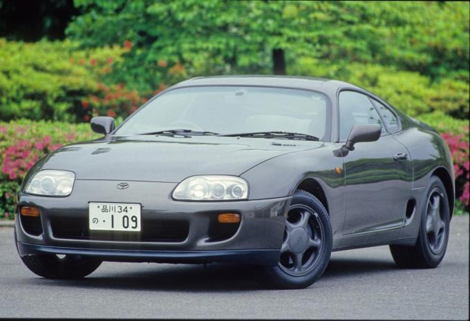 画像ギャラリー ニッポンの名車 素直な回頭性のパワフルなfr車 トヨタ80型スープラ 画像14 自動車情報 ニュース Web Cartop