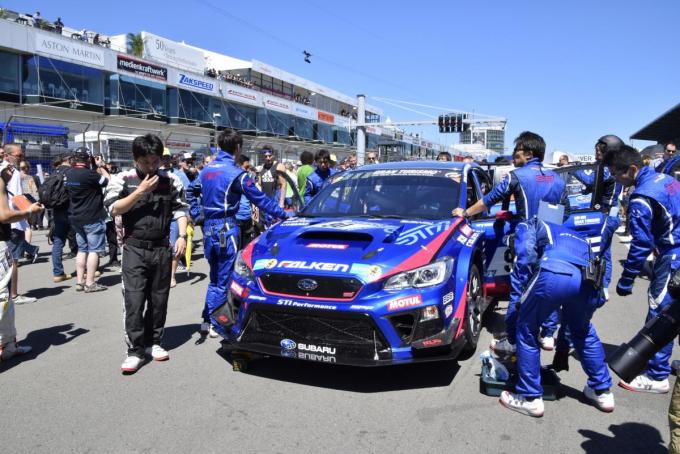 世界一過酷なニュル24時間レースがスタート! スバルのクラス3連覇に期待