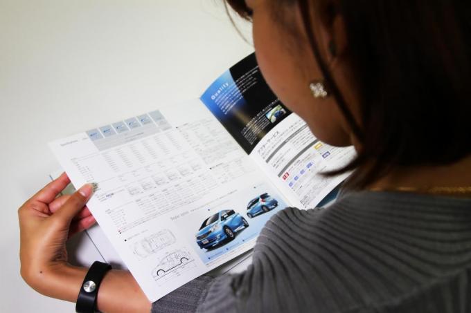 車幅感覚を掴む練習方法とコツとは 慣れれば自動車同士のすれ違いも怖くない 自動車情報 ニュース Web Cartop
