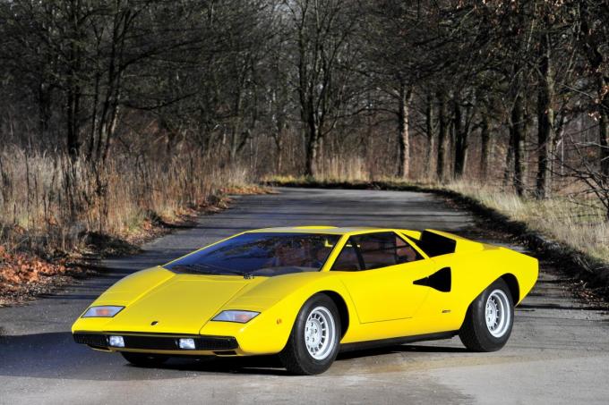 Rmオークション 王族が所有していたカウンタックlp400など激レア出品車3選 自動車情報 ニュース Web Cartop Rmオークション 王族が所有していたカウンタックlp400など激レア出品車3選 自動車情報 ニュース Web Cartop