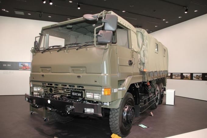 自衛隊車両から日本初の量産型ディーゼル乗用車まで いすゞプラザ は激レア車揃い 自動車情報 ニュース Web Cartop