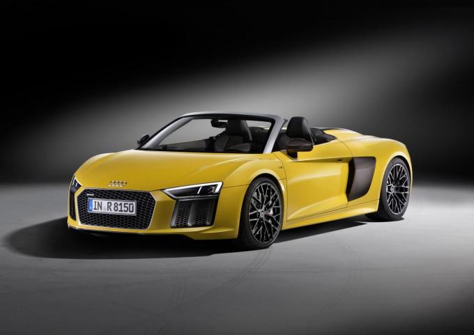 強烈な走りと爽快感をもつスーパースポーツ! アウディR8スパイダーが販売開始