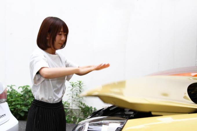 上から落とすか置いてから押すか ボンネットの正しい閉じ方とは 自動車情報 ニュース Web Cartop