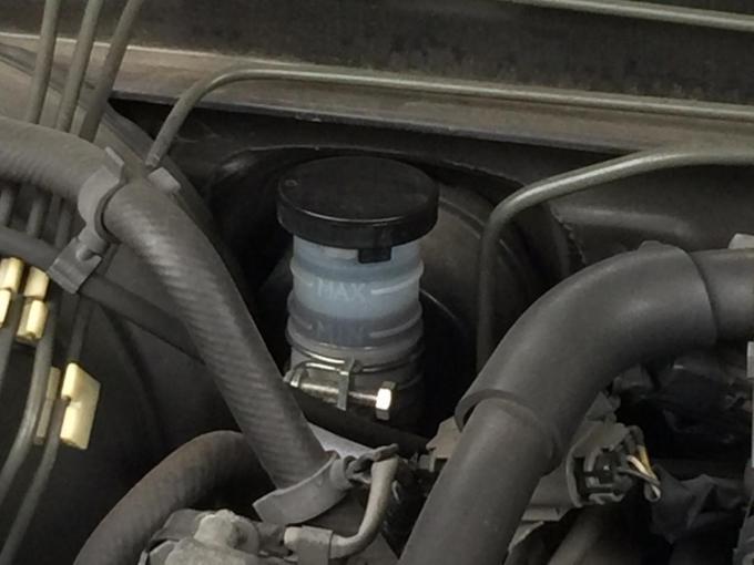 意外と知らない エンジンルーム内のキャップの意味７つ 自動車情報 ニュース Web Cartop 2ページ目