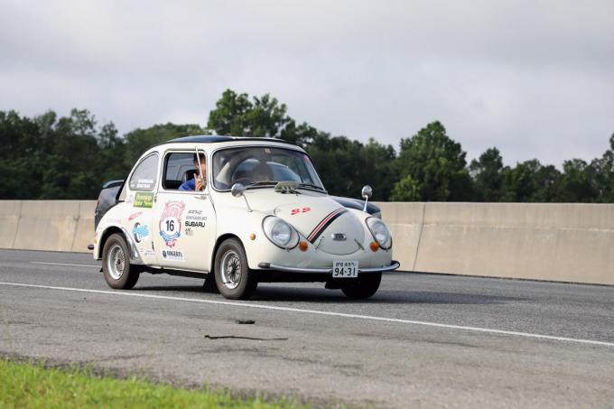 スバル360でアメリカ4000kmを激走 国沢光宏のグレートレース参戦記その3 自動車情報 ニュース Web Cartop スバル360でアメリカ4000kmを激走 国沢光宏のグレートレース参戦記その3 自動車情報 ニュース Web Cartop
