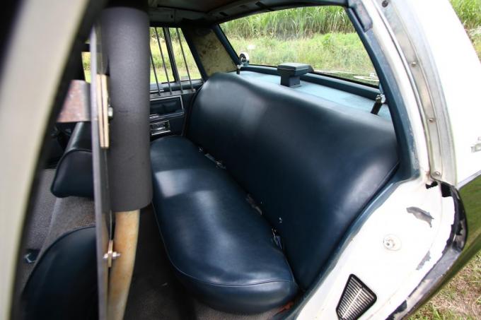 日本にある本物のアメリカンパトカーはトムクルーズとも共演した1台 自動車情報 ニュース Web Cartop 日本にある本物のアメリカンパトカーはトムクルーズとも共演した1台 自動車情報 ニュース Web Cartop
