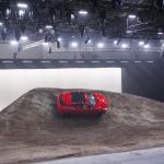 【画像】ジャガーの小型SUV「E-PACE」が世界初公開！　ロングジャンプのギネス世界記録を樹立 〜 画像22