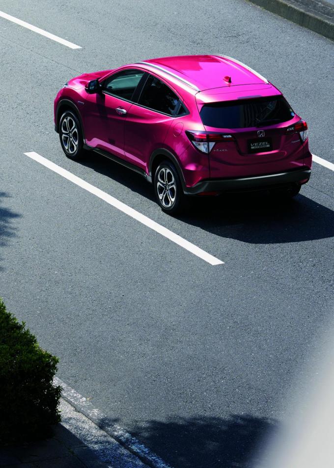 画像ギャラリー 専用色も3色設定 ホンダ ヴェゼルに華やかな特別仕様車が登場 画像10 自動車情報 ニュース Web Cartop