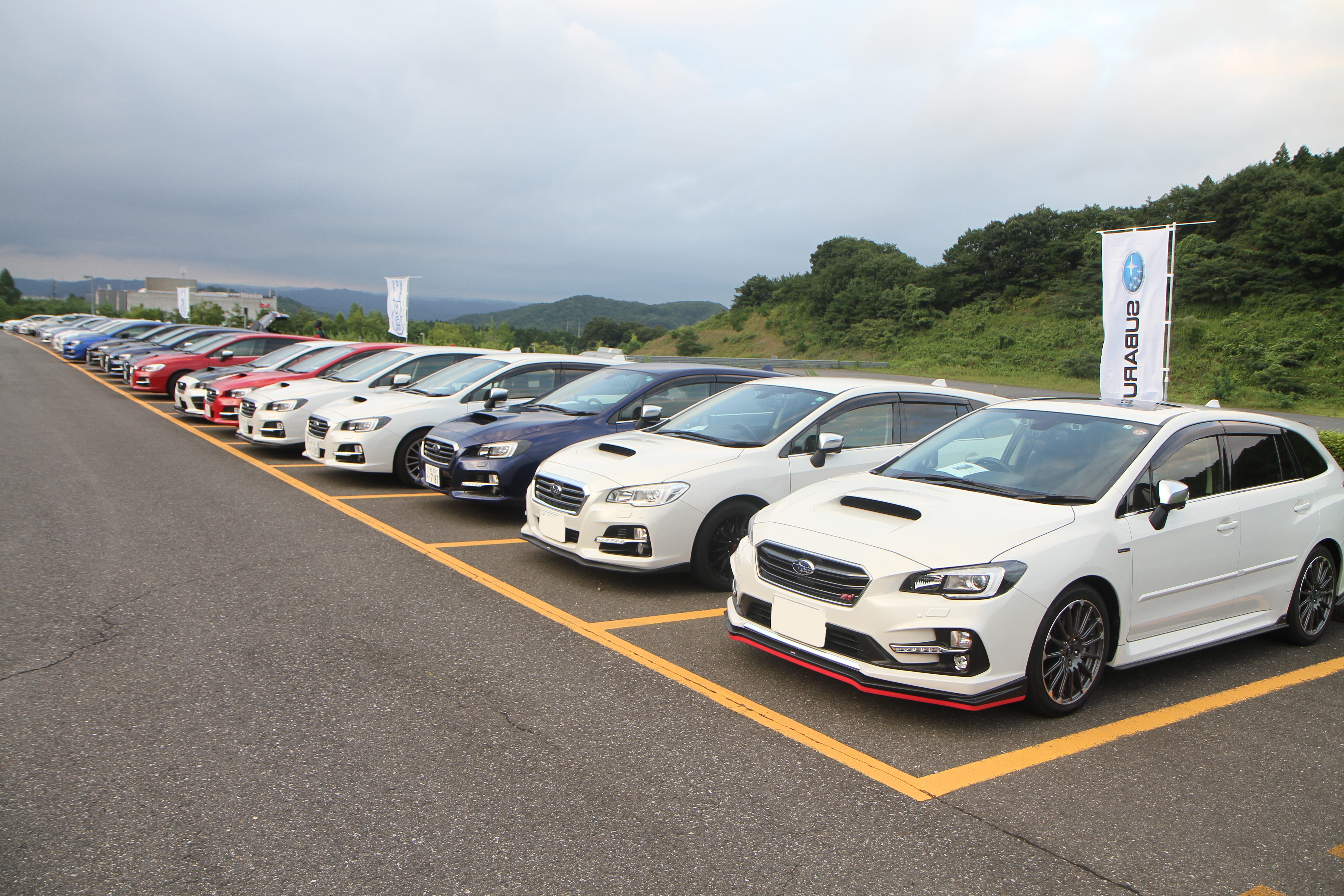 スバルオーナーが集って星座を愛でる 一風変わったオフ会に参加 自動車情報 ニュース Web Cartop スバルオーナーが集って星座を愛でる 一風変わったオフ会に参加 自動車情報 ニュース Web Cartop