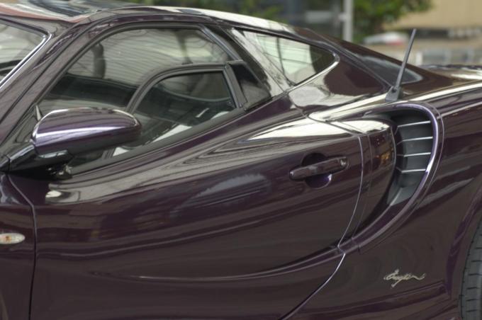光岡オロチの衝撃 新車価格1110万円の不思議なスーパーカーの中身 自動車情報 ニュース Web Cartop