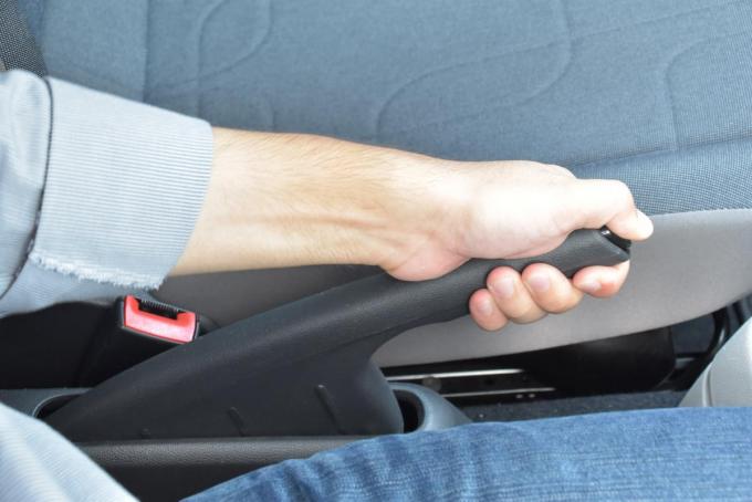 今さら聞けない サイドブレーキの仕組みとは 自動車情報 ニュース Web Cartop