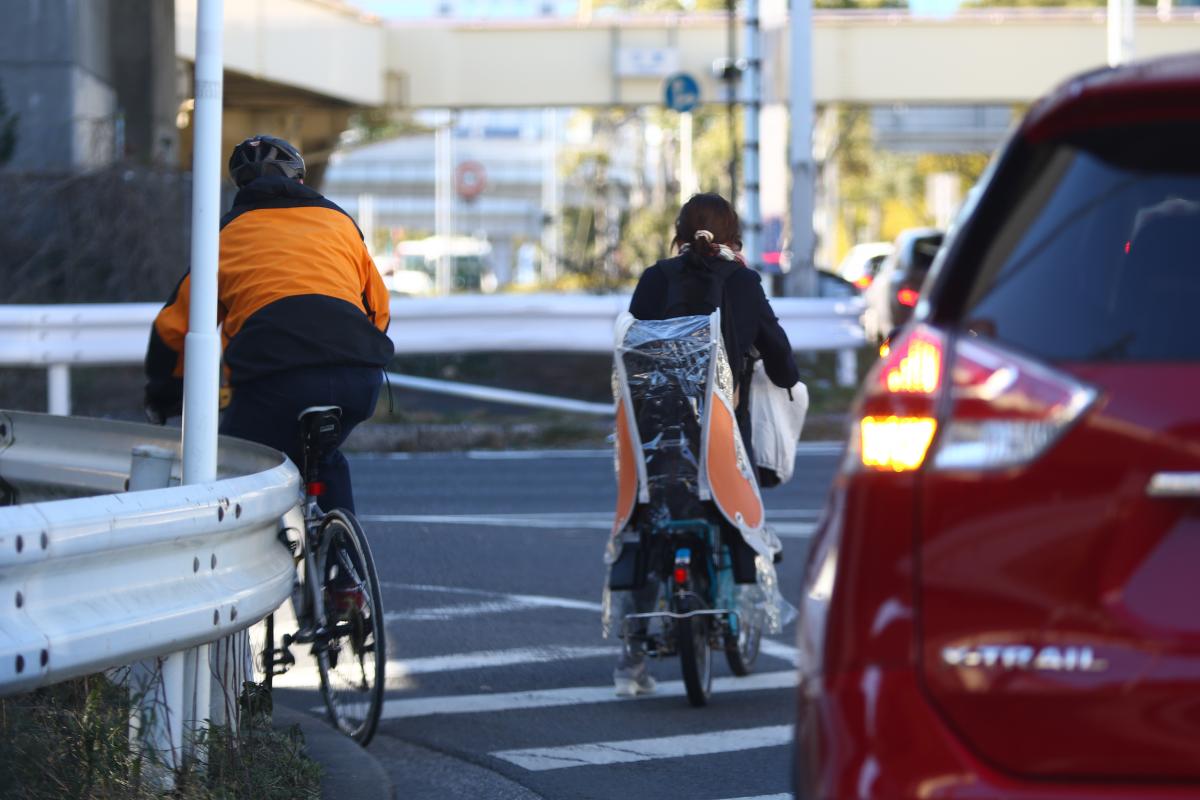 道路交通法にもある左折前の左寄せは自転車乗りの迷惑 自動車情報 ニュース Web Cartop