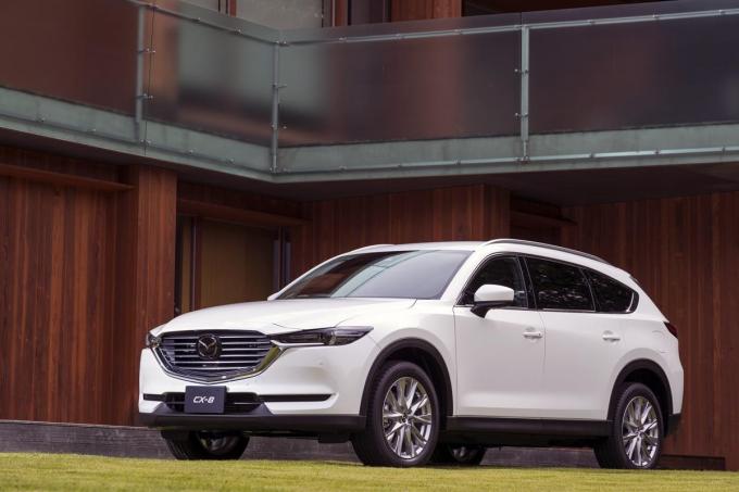 マツダの3列シートSUV「CX-8」は319万円から！　エンジンはディーゼルのみ