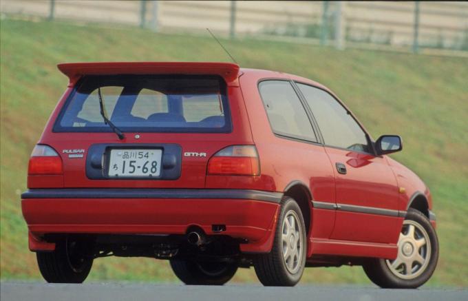 画像ギャラリー ニッポンの名車 強烈なスペックの4wdスポーツ 日産パルサーgti R 画像4 自動車情報 ニュース Web Cartop