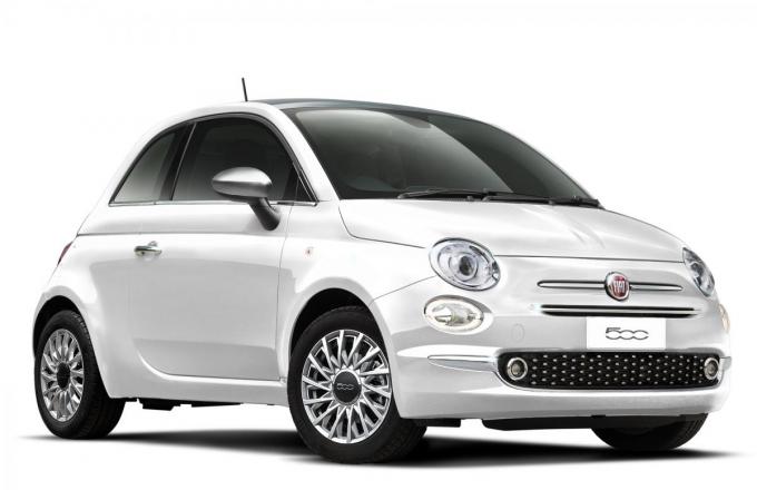 オシャレなフィアット500をもっとオシャレに イタリア語で オシャレな を意味する限定車が登場 自動車情報 ニュース Web Cartop