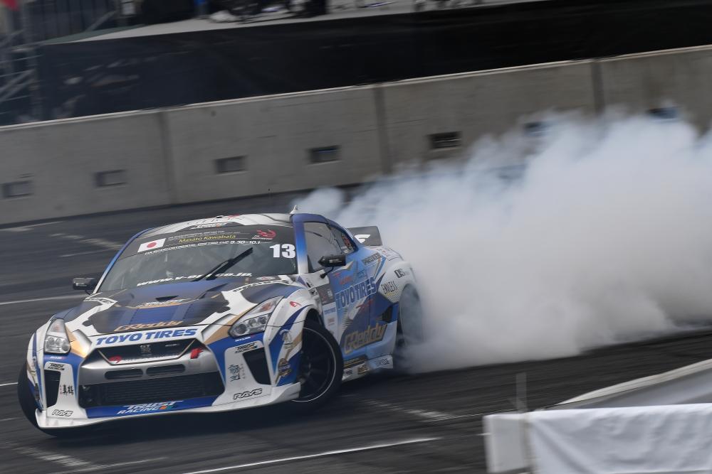 Fia公式のドリフト世界一決定戦 R35gt R同士の決勝にてレグ1勝者は川畑真人に 自動車情報 ニュース Web Cartop