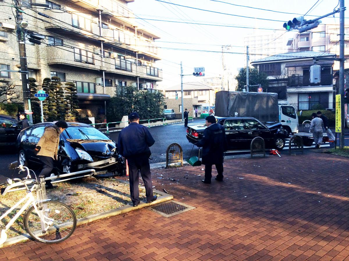 タクシーの事故 〜 画像4