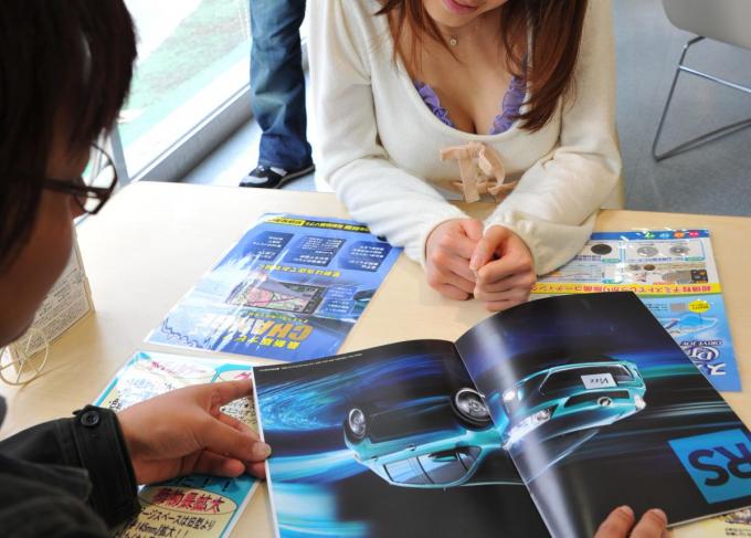 新車ディーラーに行くときは 服装 に気を遣ったほうがいい 自動車情報 ニュース Web Cartop
