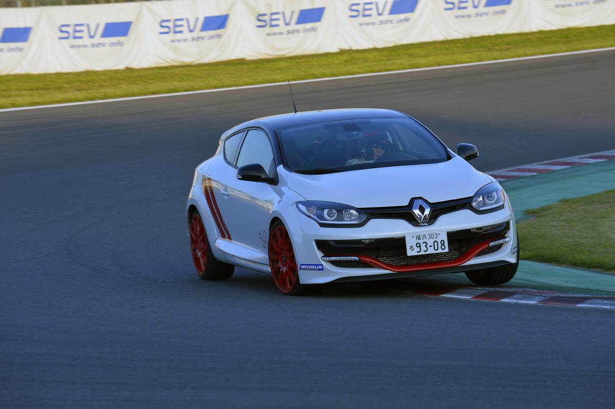 デファレンシャルギヤとは？ 車で重要な「デフ」の役割と仕組みを解説 自動車情報・ニュース WEB CARTOP