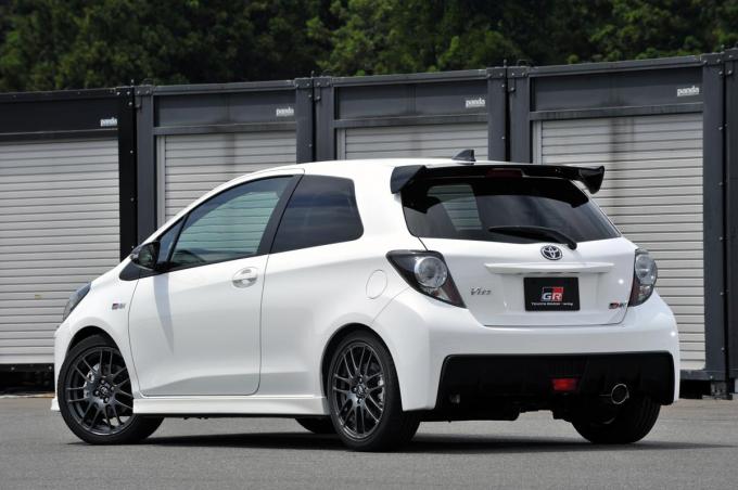 ヴィッツに試乗して検証 Grスポーツ Gr Grmn は何が違うのか 自動車情報 ニュース Web Cartop