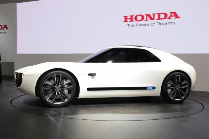 これが現代のs800だ ホンダはスポーツevコンセプトを公開 東京モーターショー17 自動車情報 ニュース Web Cartop これが現代のs800だ ホンダはスポーツevコンセプトを公開 東京モーターショー17 自動車情報 ニュース Web Cartop