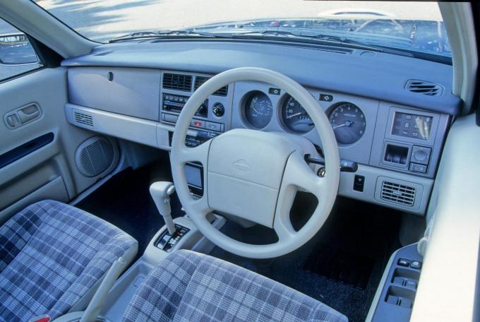 画像ギャラリー ニッポンの名車 現在のsuv人気を先取り ドラえもんのcmでも話題の日産ラシーン 画像4 自動車情報 ニュース Web Cartop