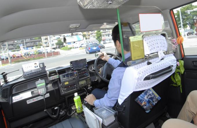 一般車とはここが違う タクシー独特の 運転方法 10ポイント 自動車情報 ニュース Web Cartop 2ページ目