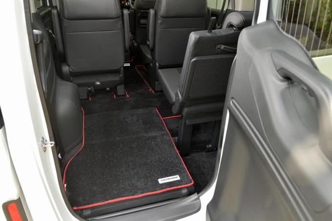 隣のミニバンがかわいく見える ホンダ ステップワゴン スパーダ無限アイテムの攻めっぷり 自動車情報 ニュース Web Cartop